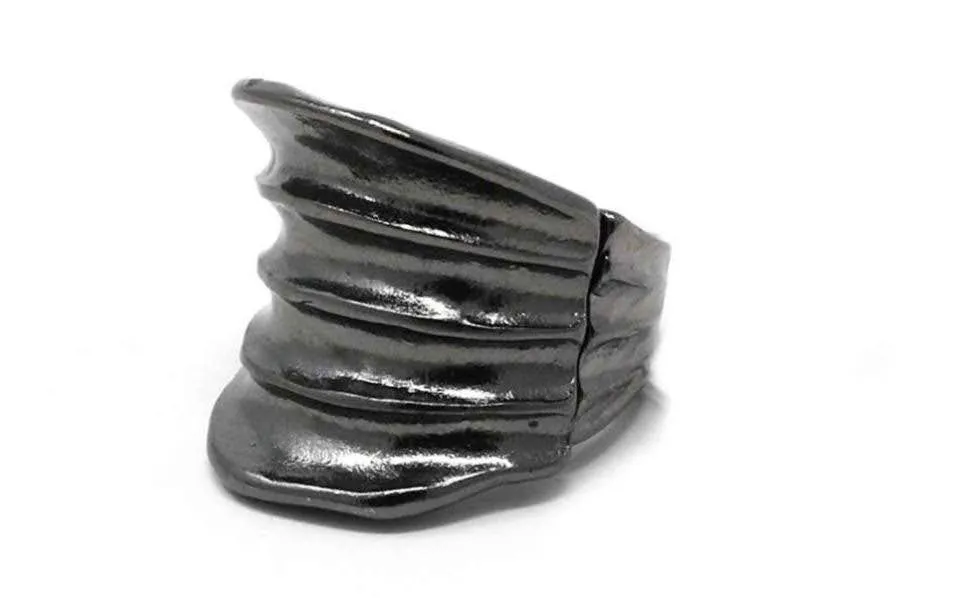 Antique layer ring