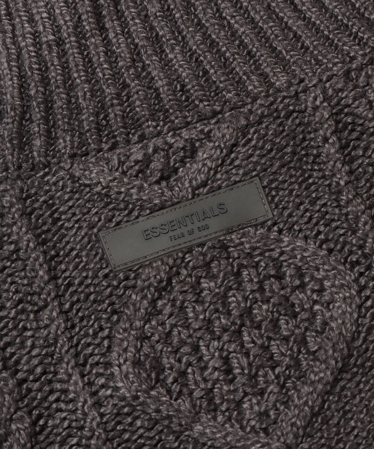 CABLE KNIT TURTLENECK