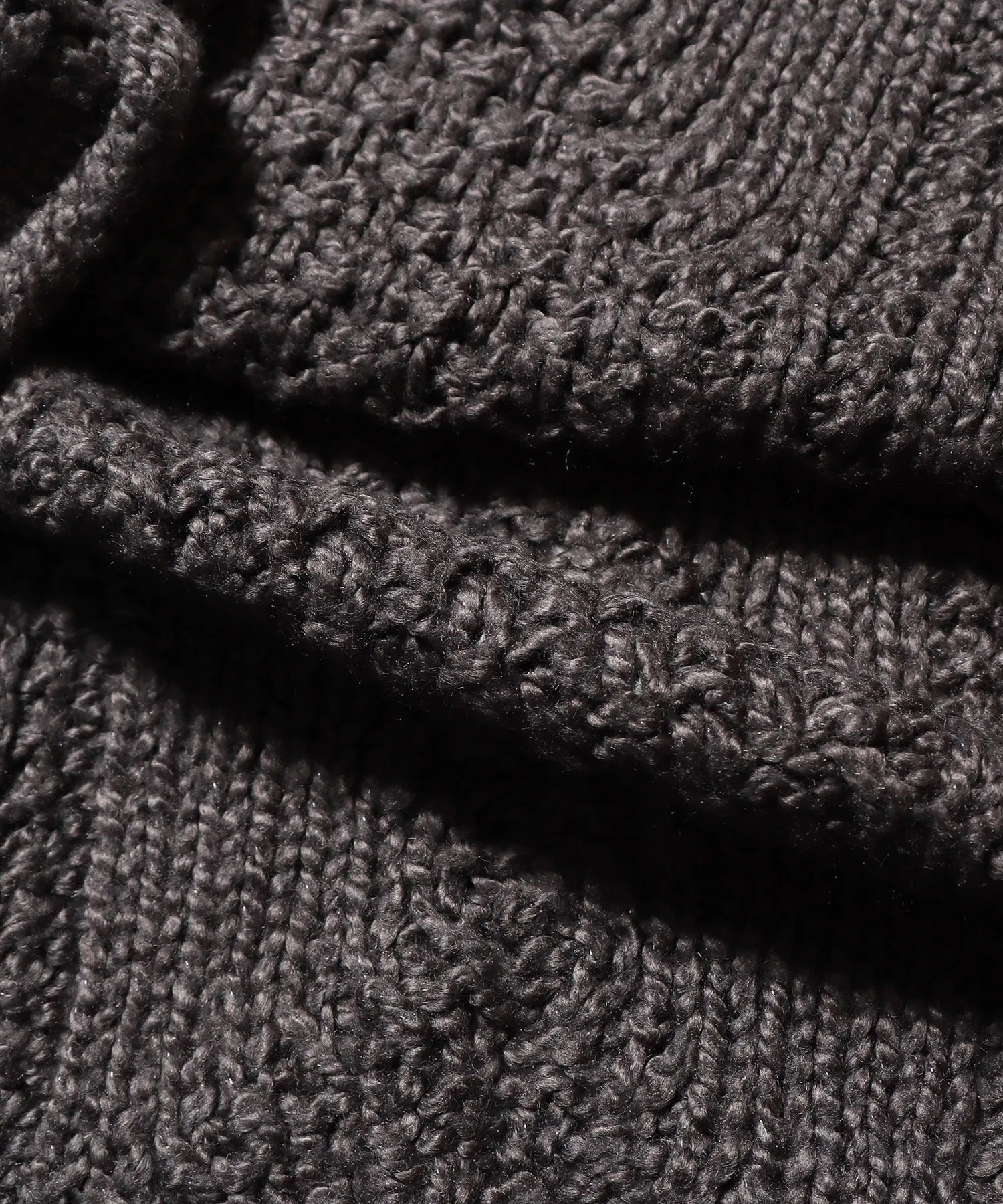 CABLE KNIT TURTLENECK