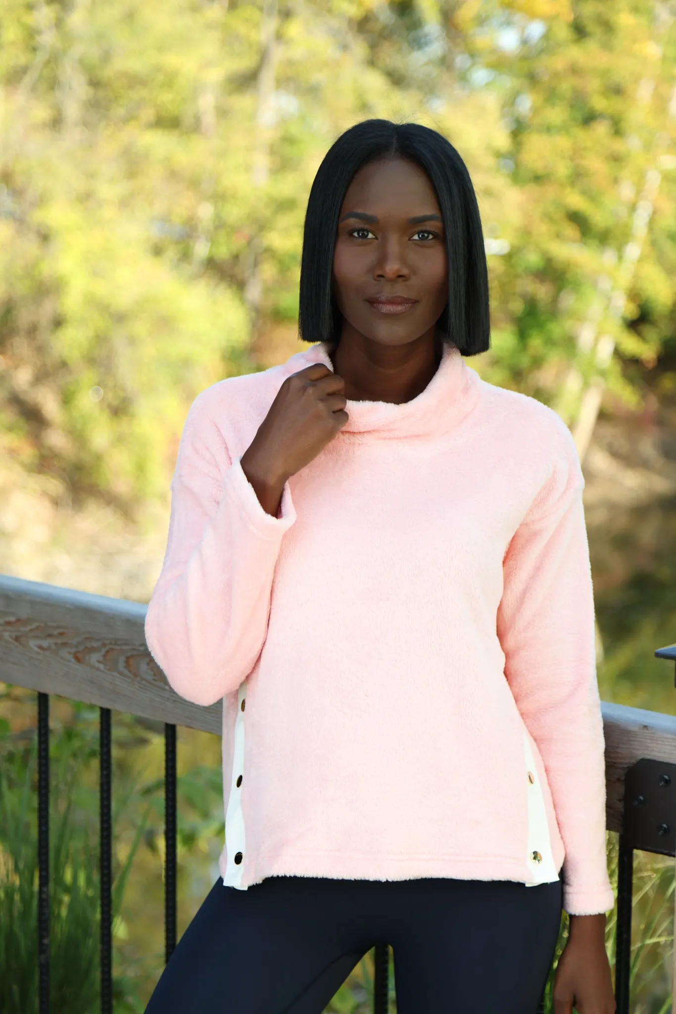 Cori Sweatshirt in Pink Fuzzy Fleece