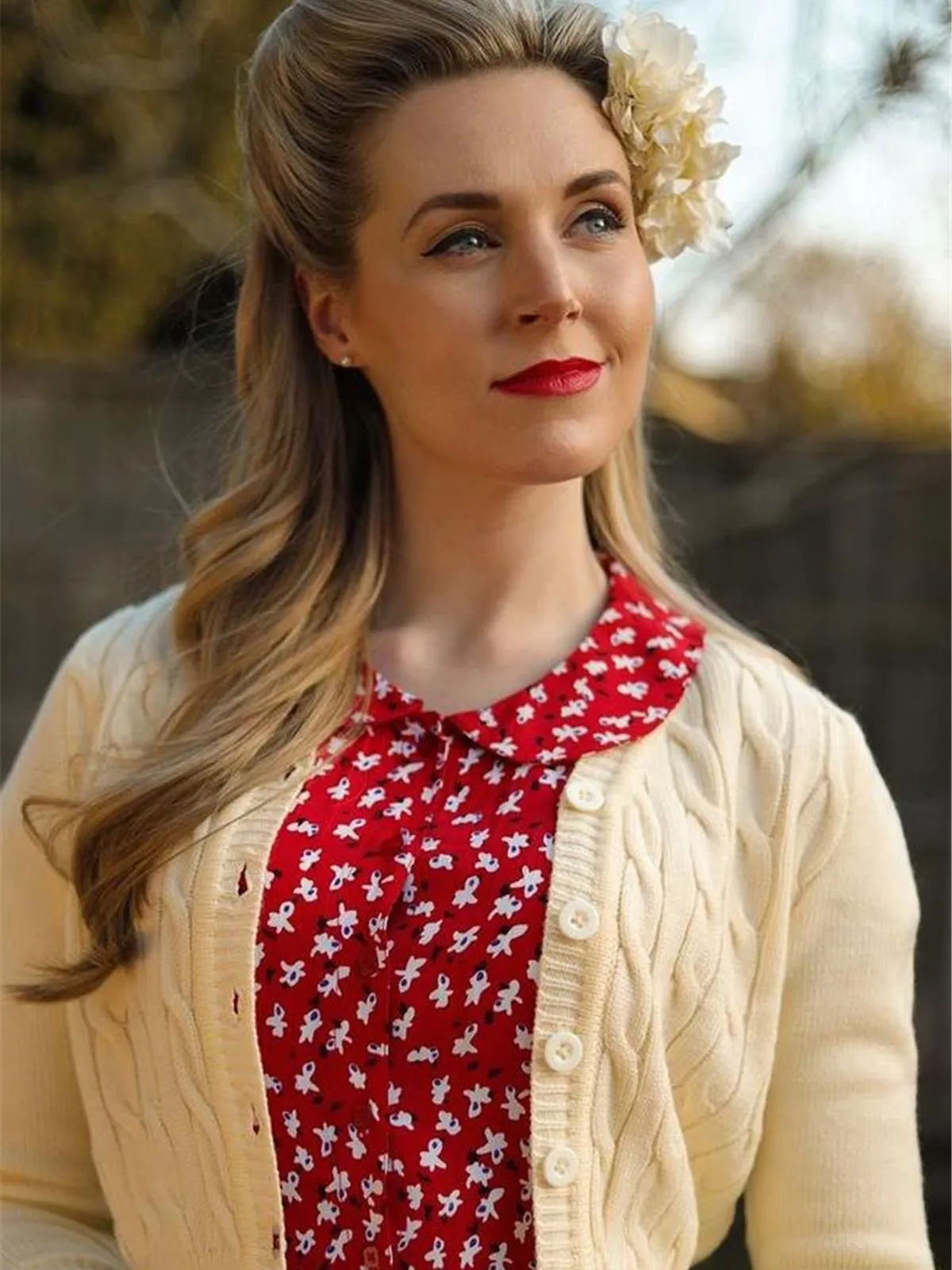 Cream Cable Knit Vintage Style Cardigan
