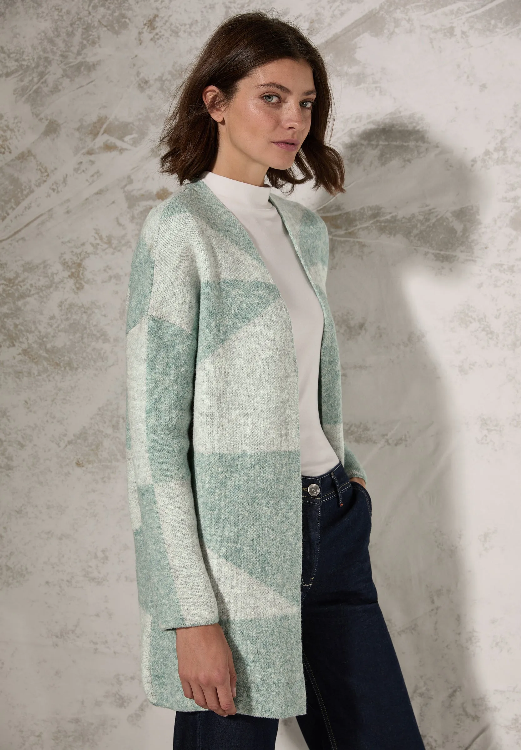 Gemusterte Strickjacke
