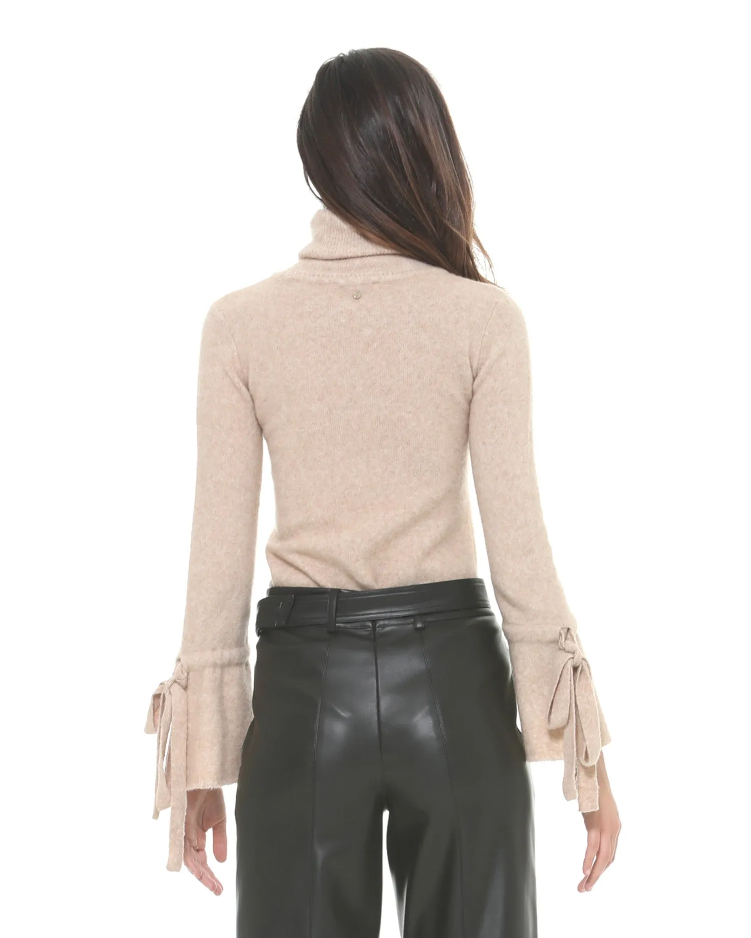 Turtleneck with bow cuffs