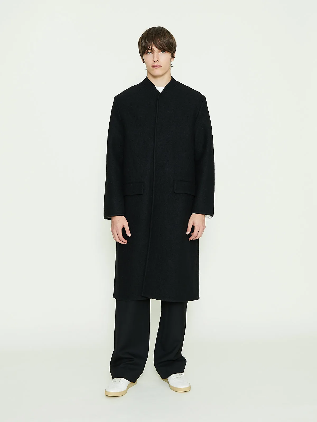 Walker Overcoat in Black